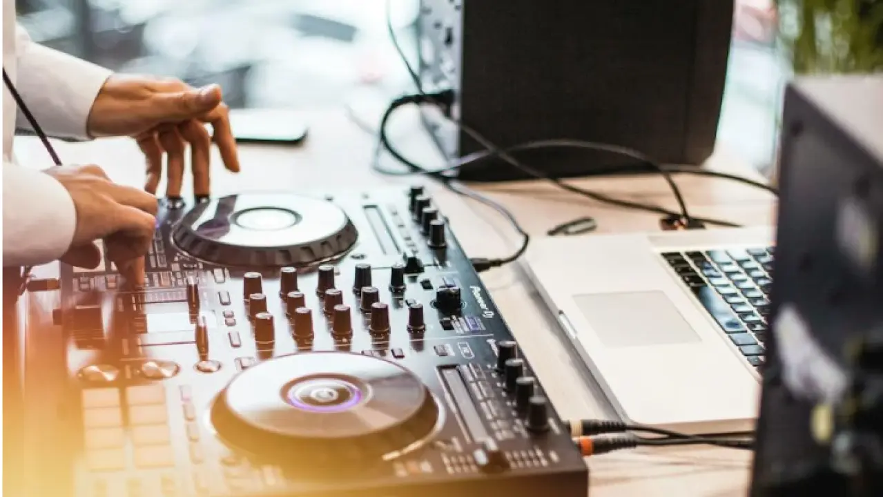 Building Your Brand as a Music Producer: Tips for Online Success